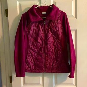Women’s size L Columbia fleece jacket.